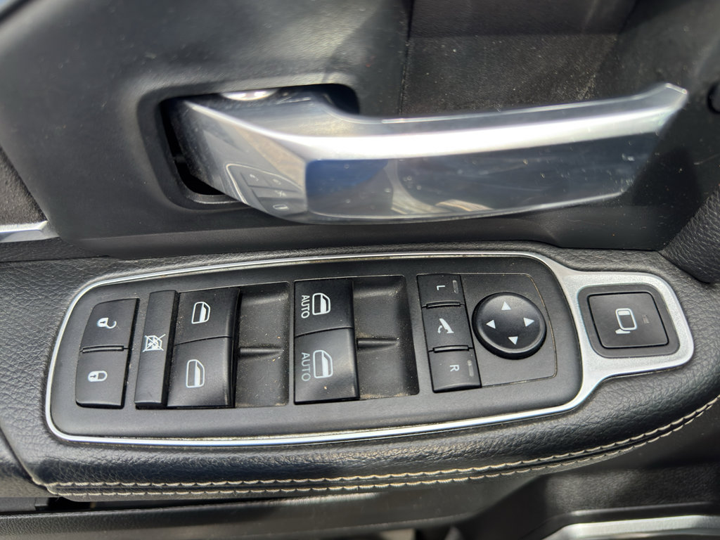 Used 2019 RAM 3500 Laramie image 23