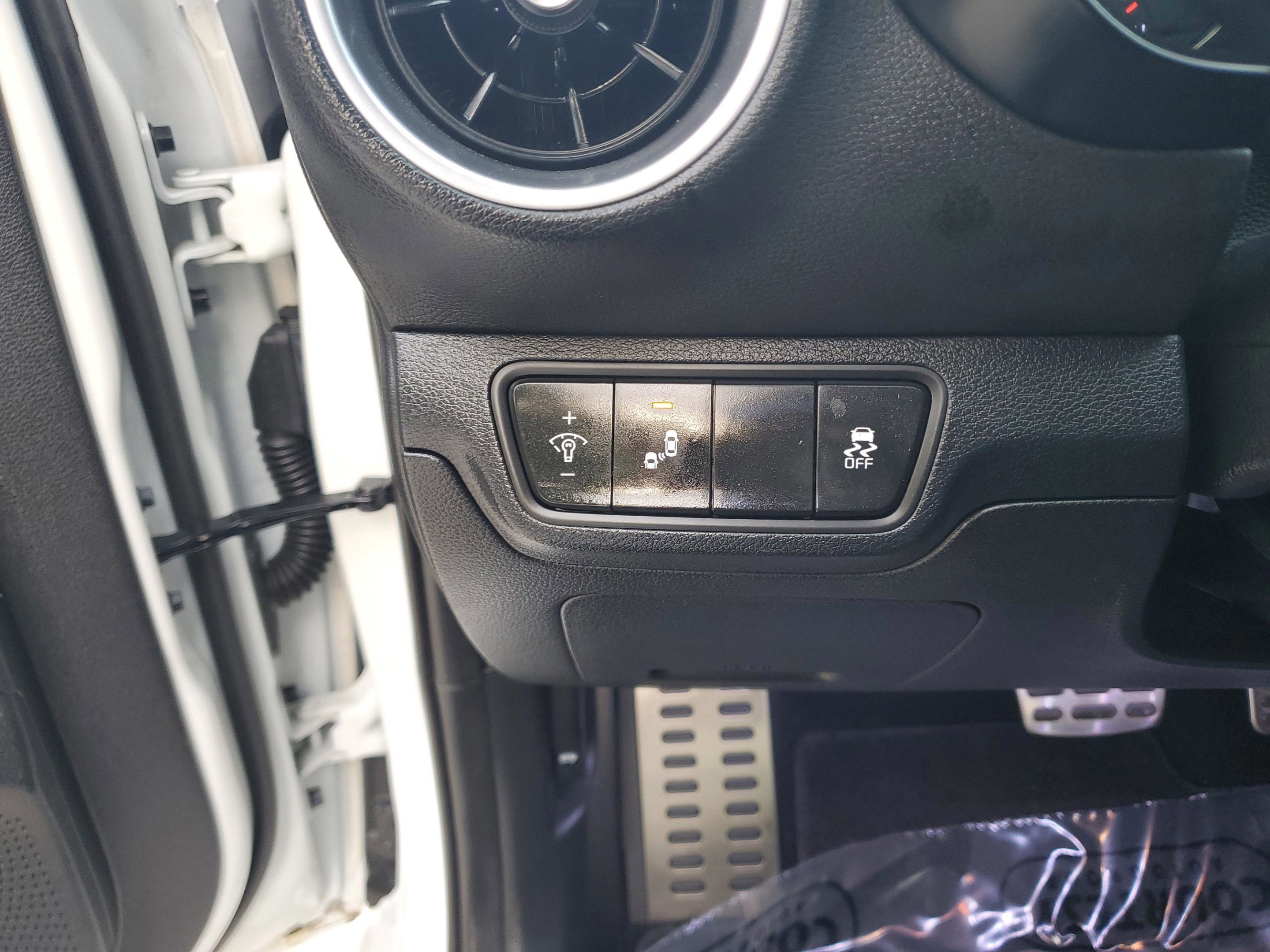 Certified 2023 Kia Forte GT-Line w/ GT-Line Premium Package image 31