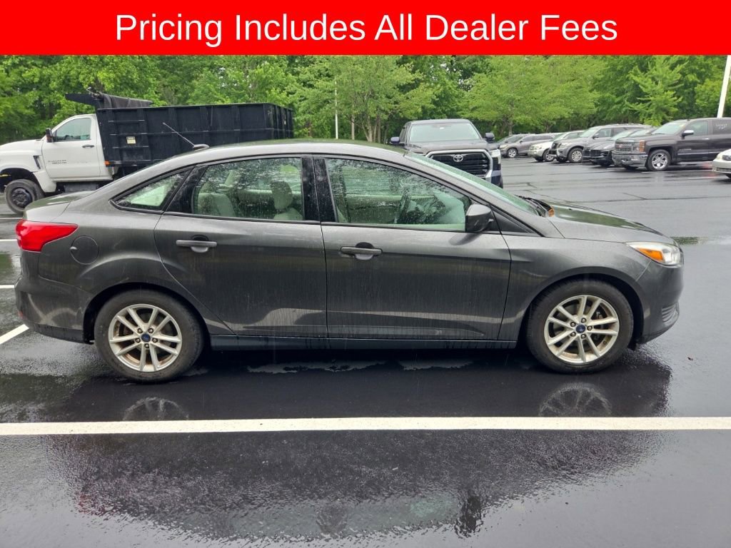 Used 2018 Ford Focus SE FWD image 9