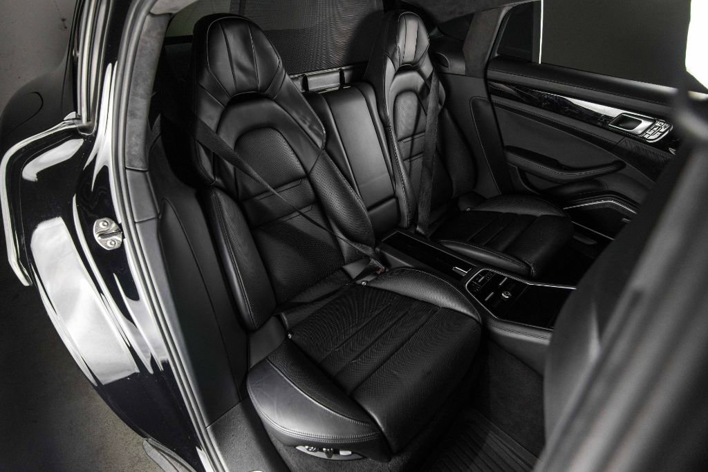 Used 2019 Porsche Panamera Turbo S image 19