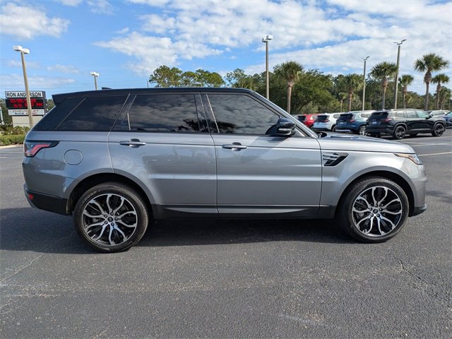 Used 2022 Land Rover Range Rover Sport SE image 3