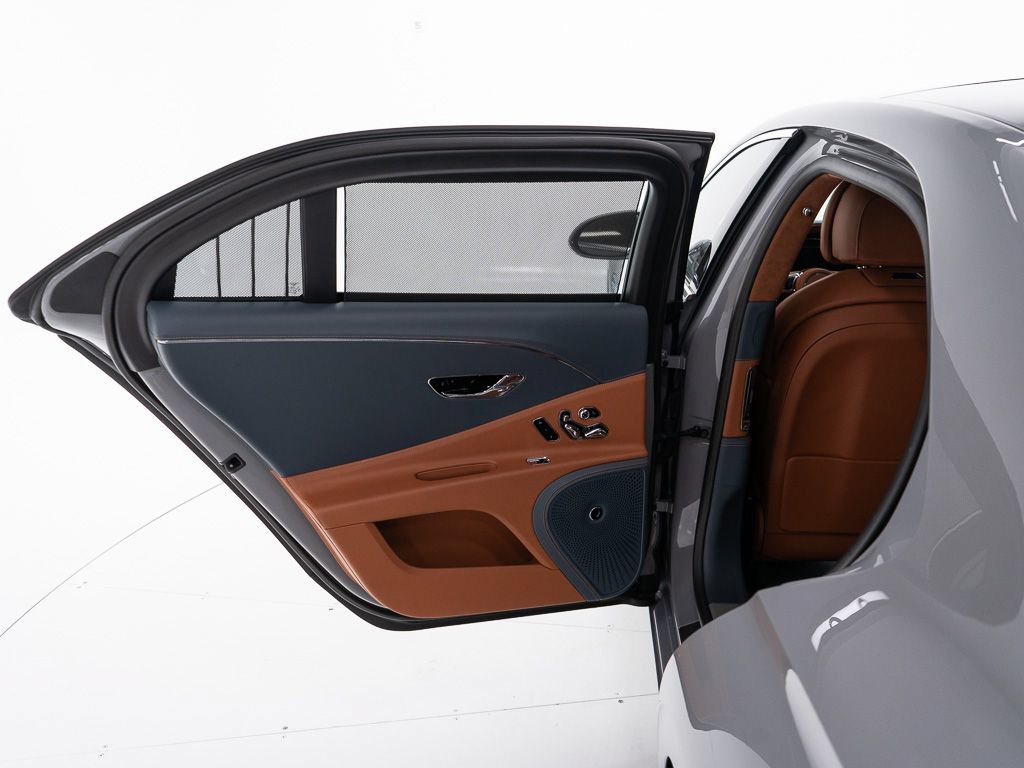 Certified 2022 Bentley Flying Spur V8 AWD/4WD image 21