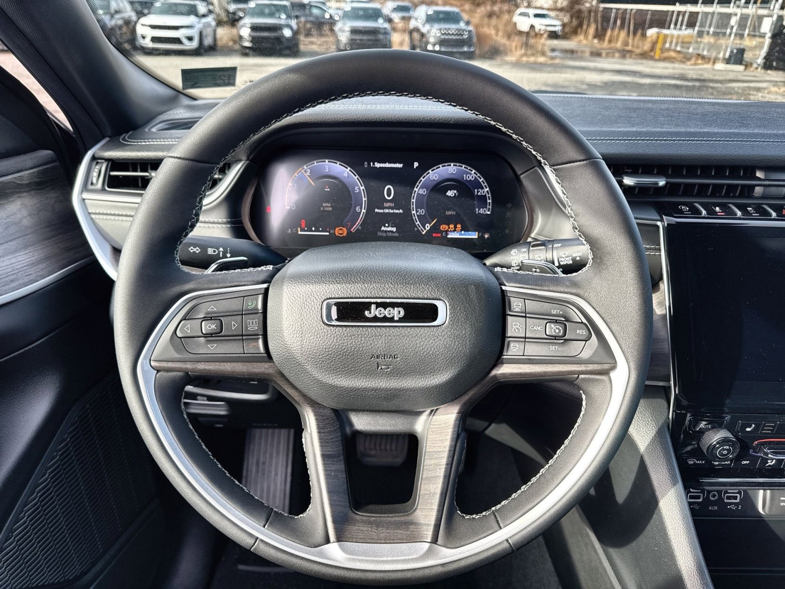 New 2025 Jeep Grand Cherokee Limited image 16