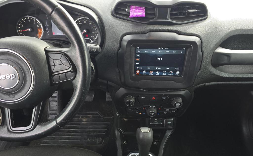 Used 2018 Jeep Renegade Altitude image 7