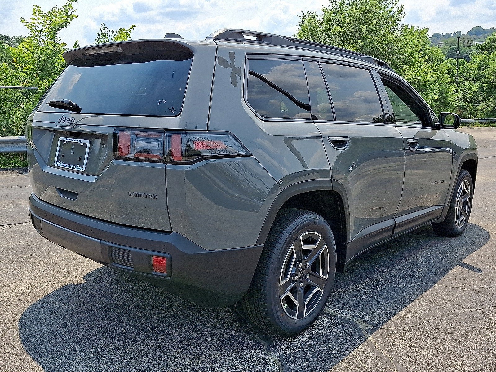 New 2026 Jeep Cherokee Limited AWD/4WD image 3