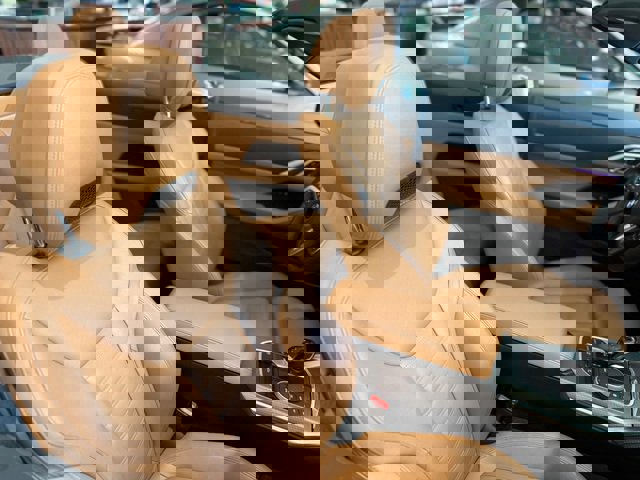 Used 2021 BMW M440i Convertible image 10