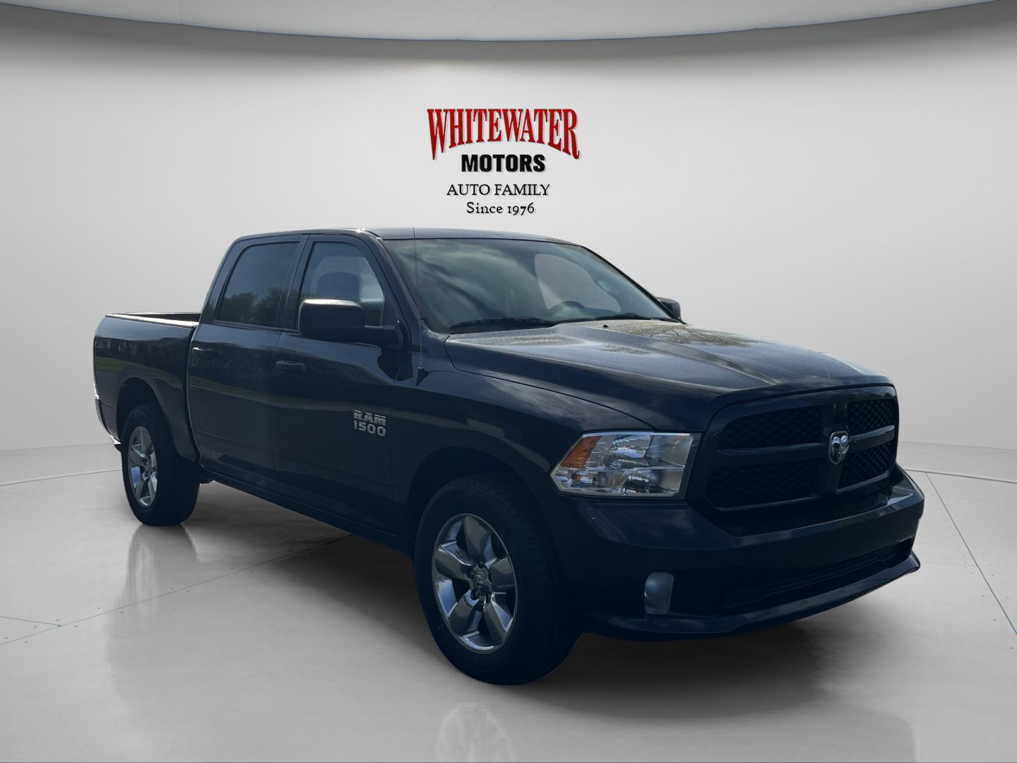 Used 2017 RAM 1500 Express AWD/4WD image 7