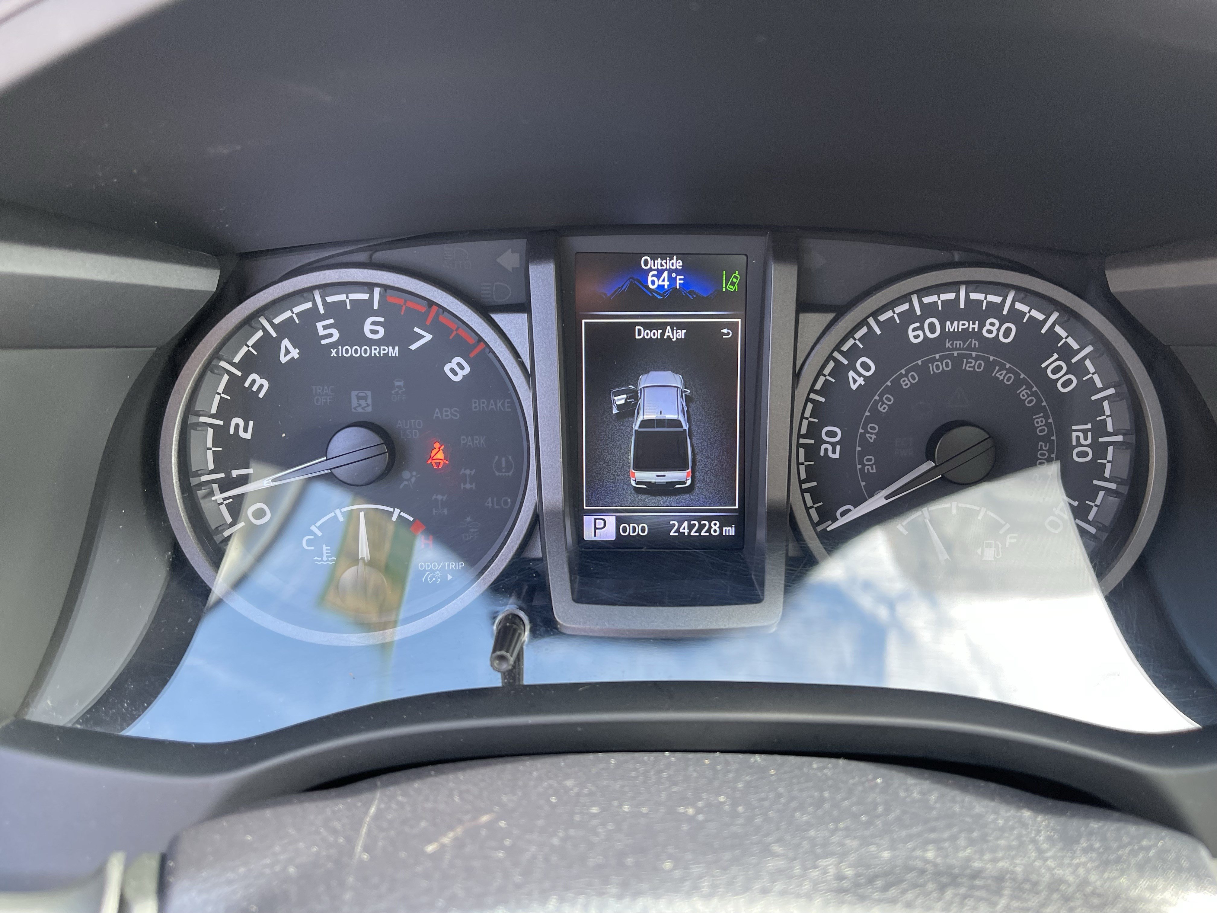 Certified 2022 Toyota Tacoma TRD Off-Road w/ TRD Premium Off Road Package AWD/4WD image 19