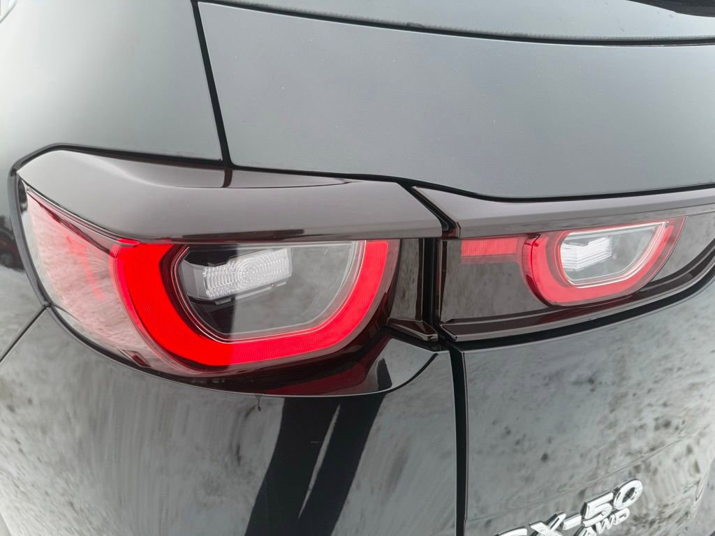 Used 2025 MAZDA CX-50 AWD 2.5 S w/ Preferred Package image 10