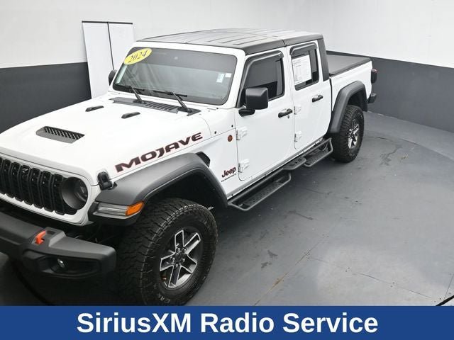 Used 2024 Jeep Gladiator Mojave w/ Technology Group AWD/4WD image 22