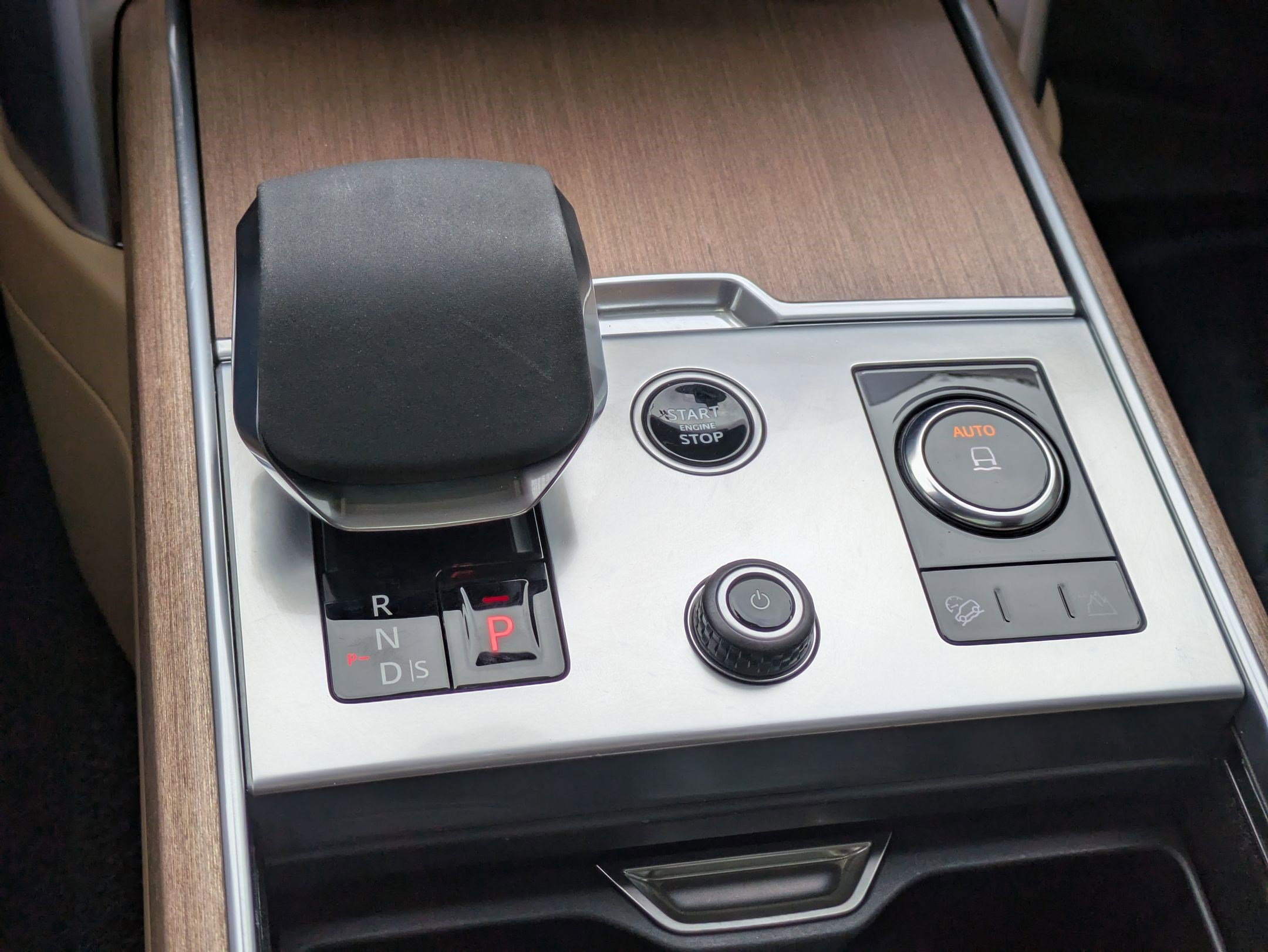 Certified 2023 Land Rover Range Rover SE image 26