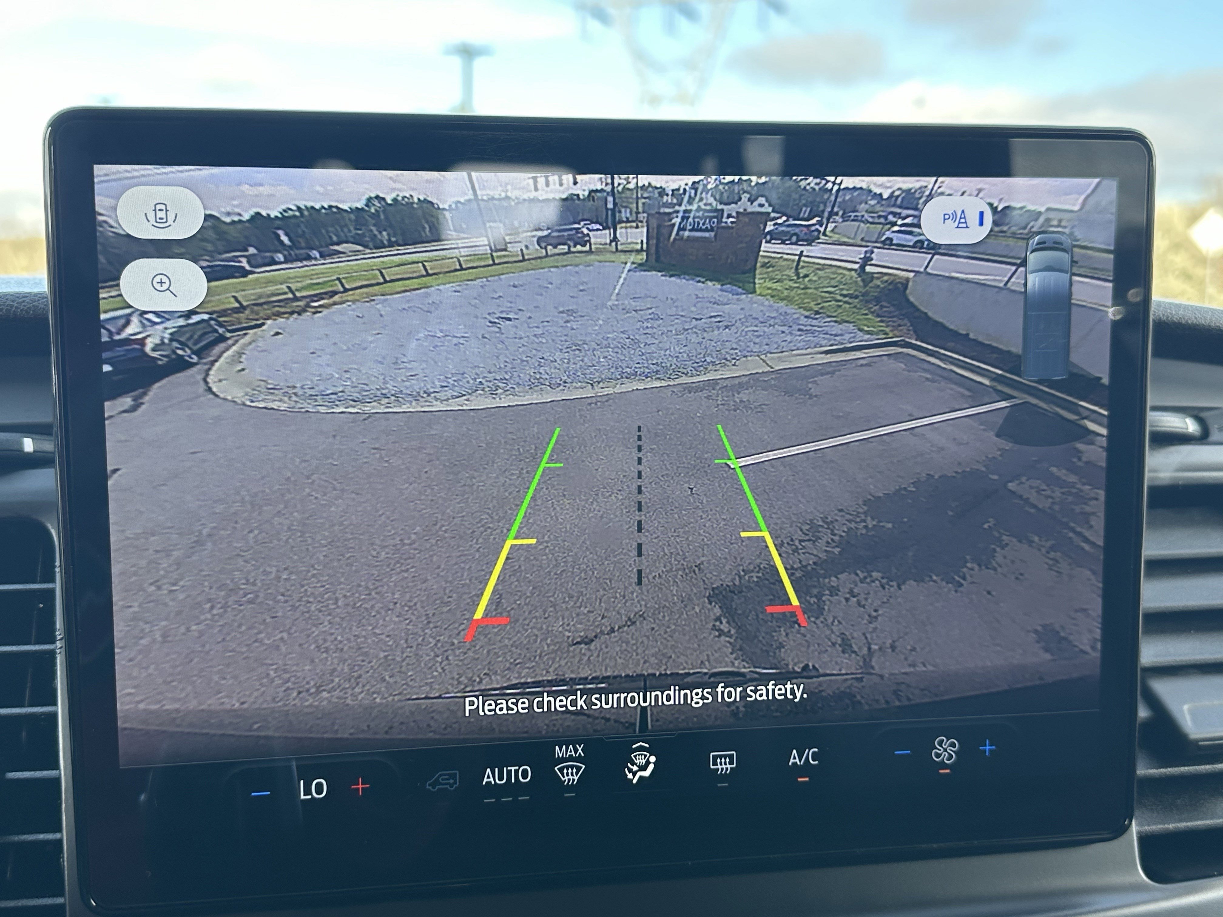 Used 2024 Ford Transit 350 XL image 29