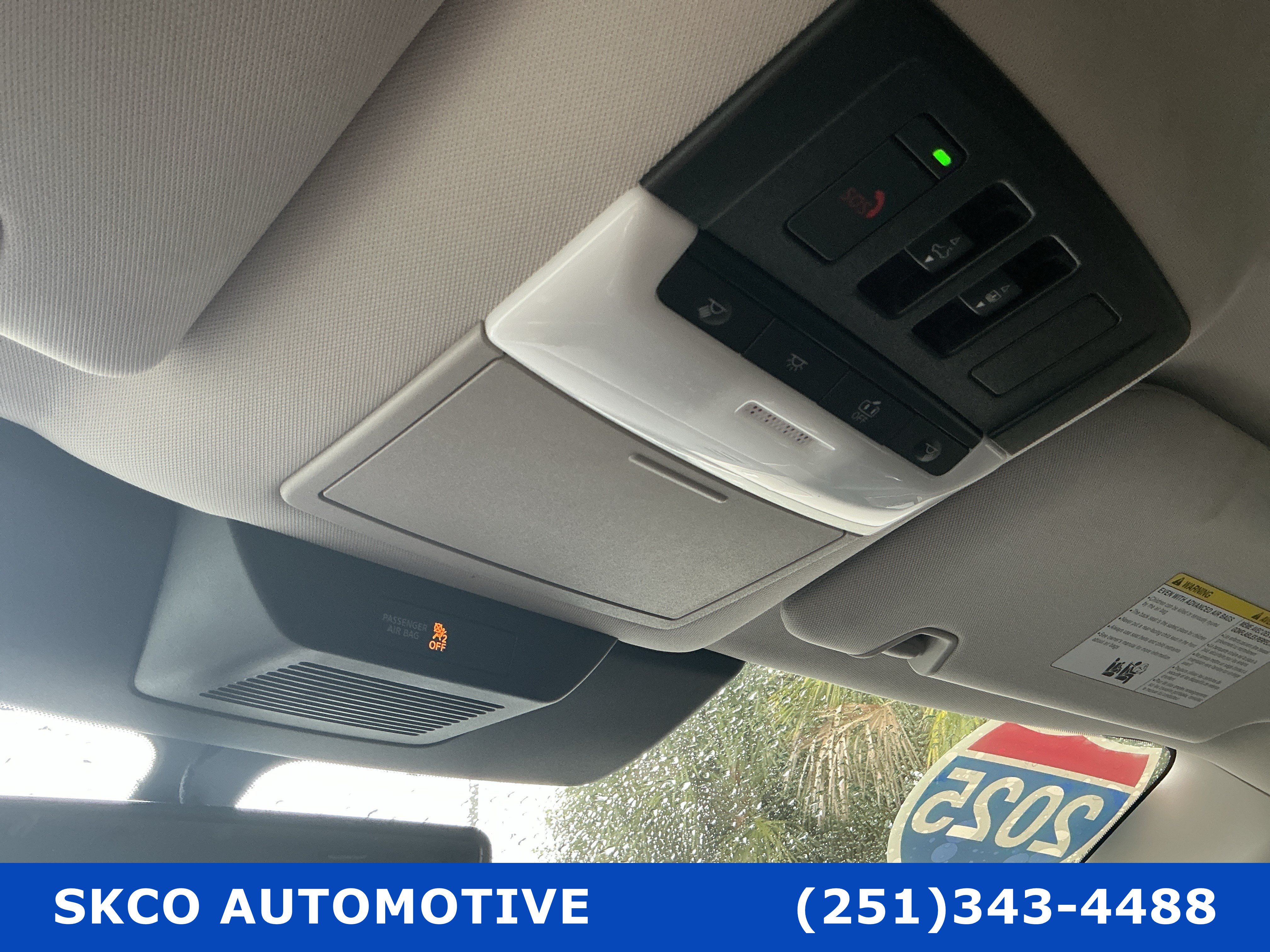 Used 2025 Nissan Pathfinder Platinum FWD image 26