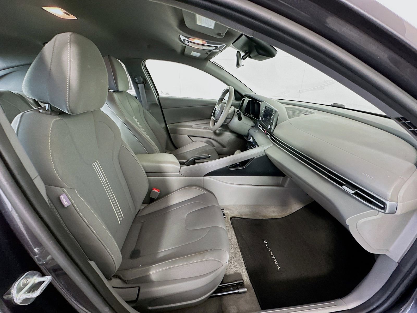 Used 2021 Hyundai Elantra SEL FWD image 24