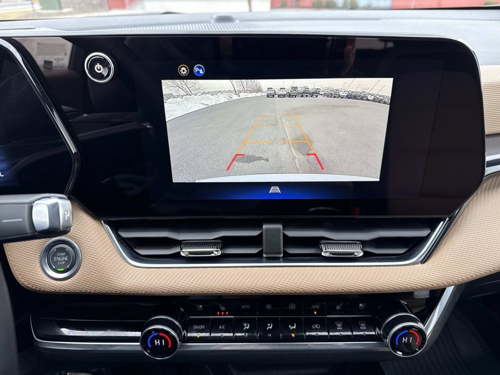 New 2026 Chevrolet Equinox ACTIV w/ Convenience Package III AWD/4WD image 4