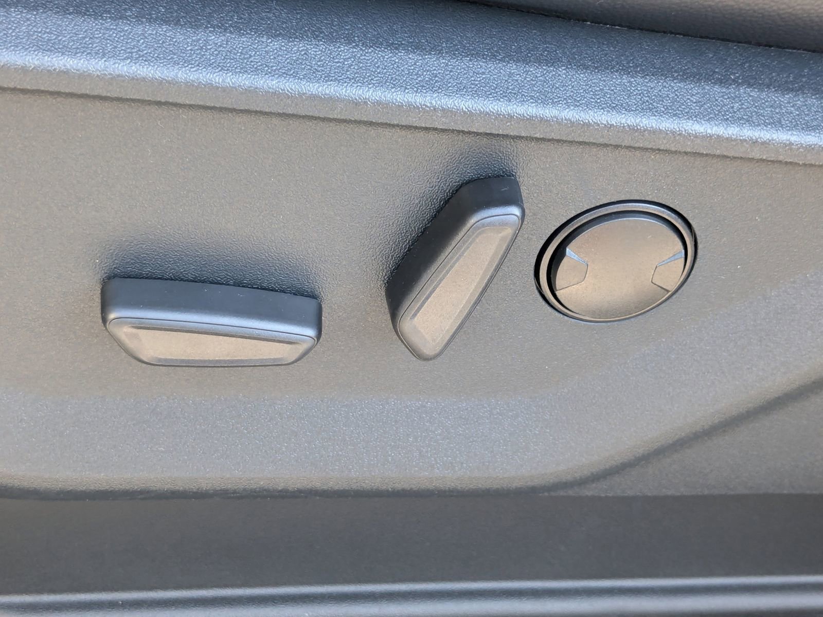 New 2025 Ford F150 Lariat w/ Equipment Group 501A Mid image 21