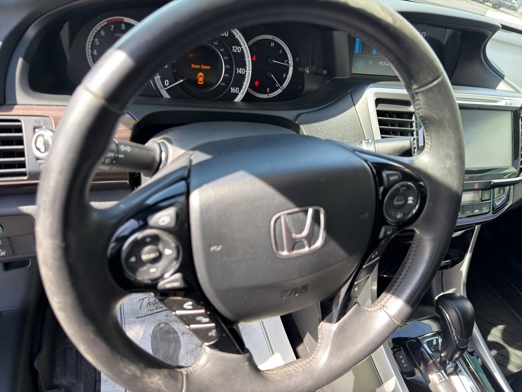 Used 2017 Honda Accord EX-L image 12