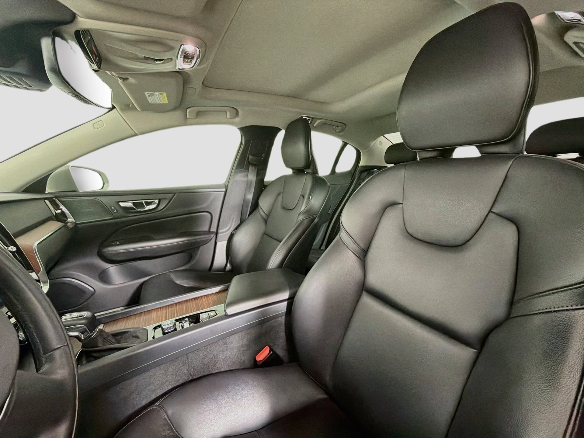 Used 2019 Volvo S60 T5 Momentum w/ Multimedia Package FWD image 23