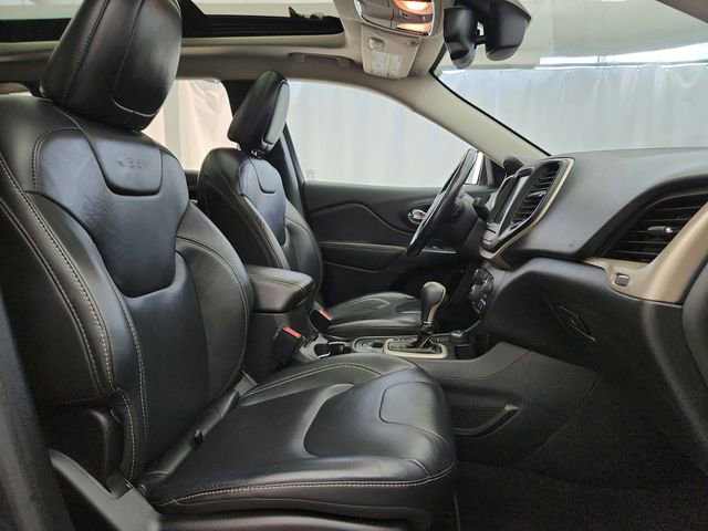 Used 2016 Jeep Cherokee Limited AWD/4WD image 29