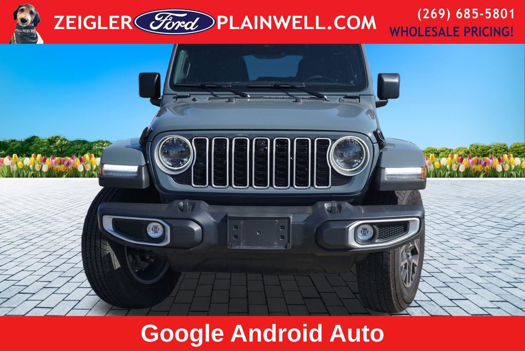 Used 2024 Jeep Wrangler Sahara w/ Technology Group image 8