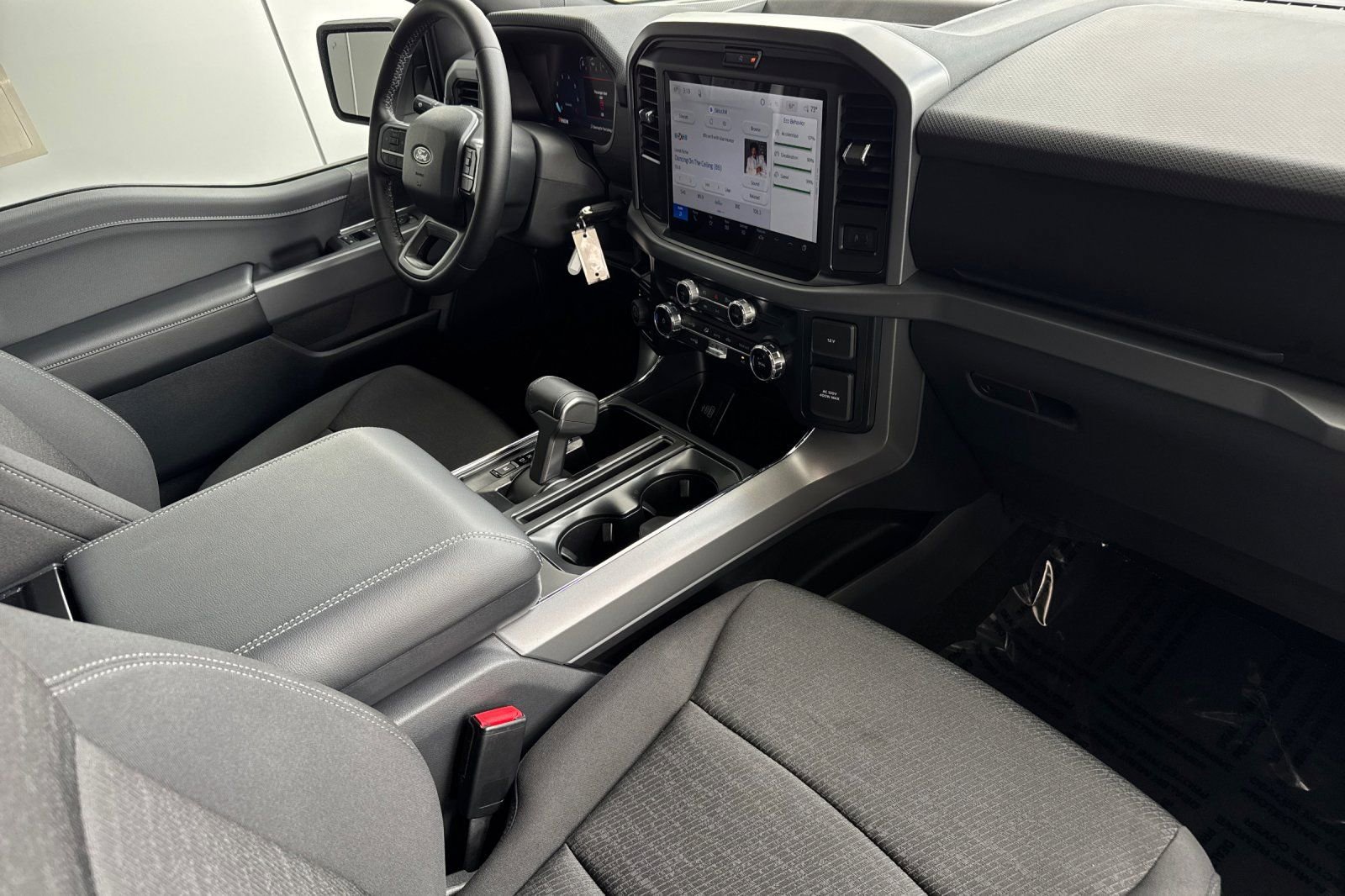 Used 2026 Ford F150 XLT w/ XLT Black Appearance Package image 18