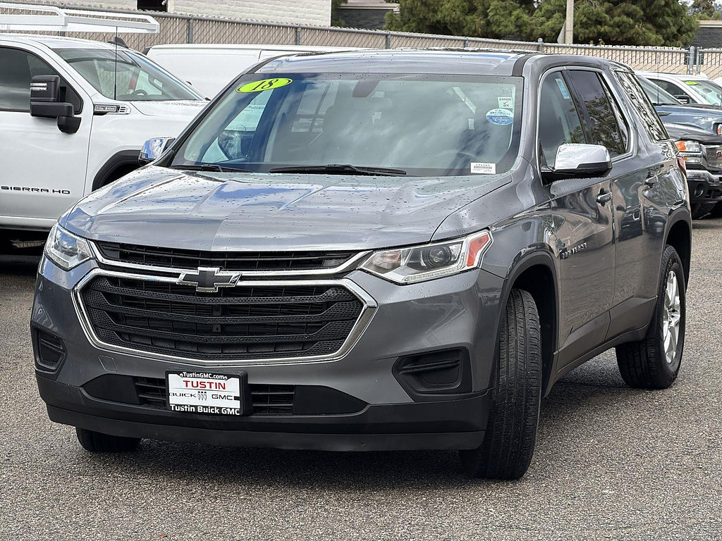 Used 2018 Chevrolet Traverse LS FWD image 3