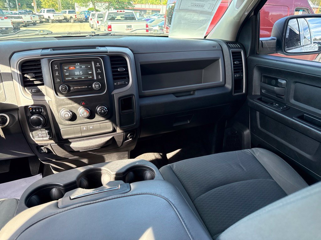 Used 2015 RAM 1500 Express AWD/4WD image 10