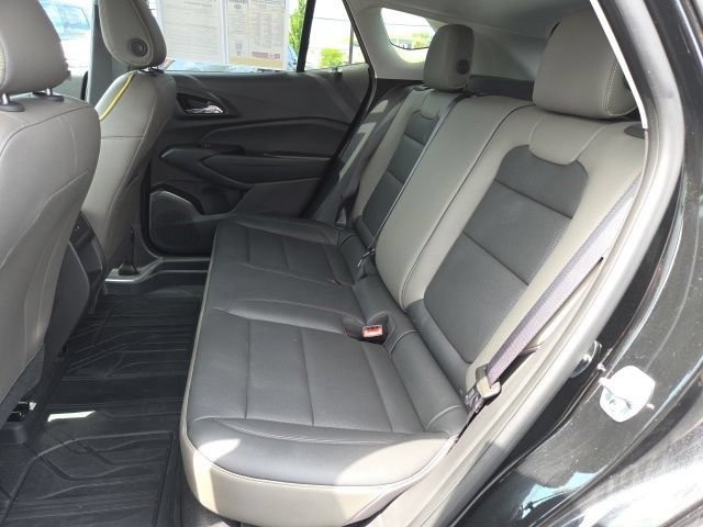 Used 2024 Chevrolet Trax ACTIV w/ Sunroof Package FWD image 13