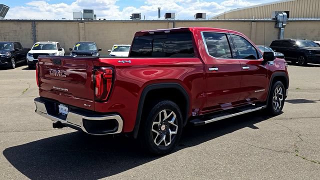 Used 2023 GMC Sierra 1500 SLT w/ SLT Premium Package AWD/4WD image 9