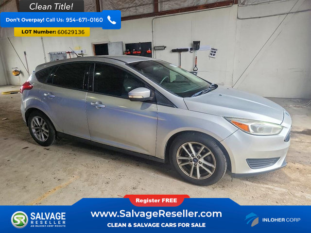 Used 2015 Ford Focus SE FWD image 5
