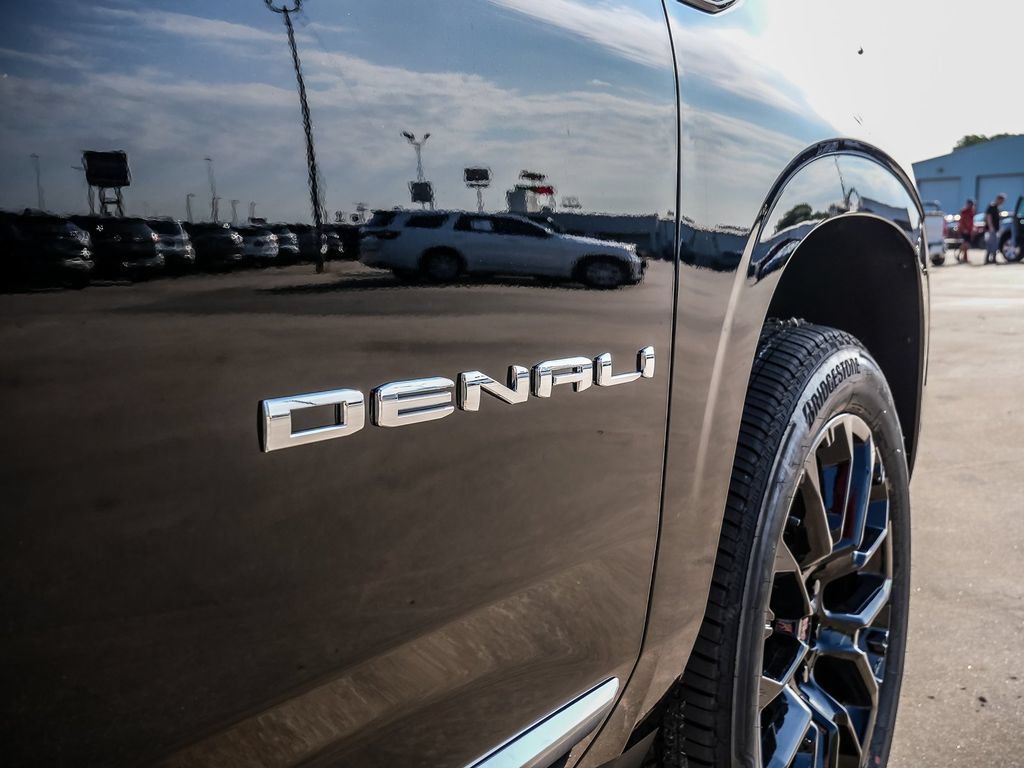 New 2026 GMC Yukon XL Denali w/ Advanced Technology Package AWD/4WD image 11