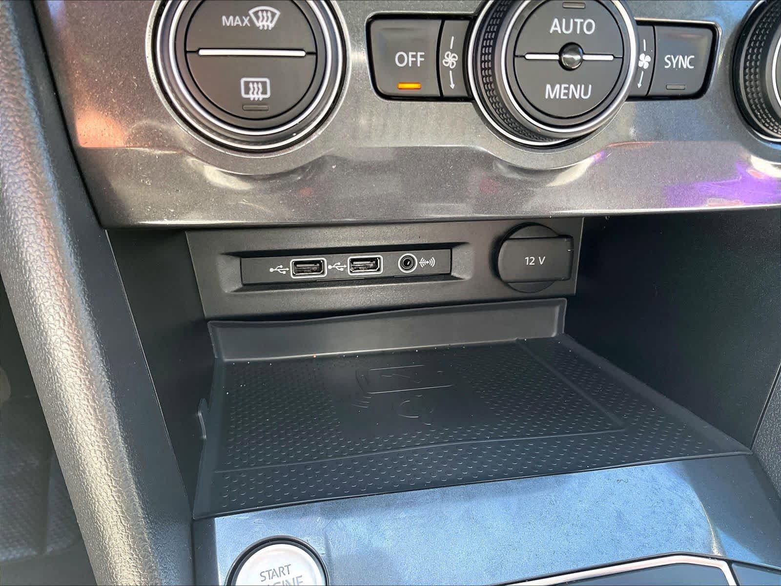 Used 2020 Volkswagen Tiguan SE AWD/4WD image 27