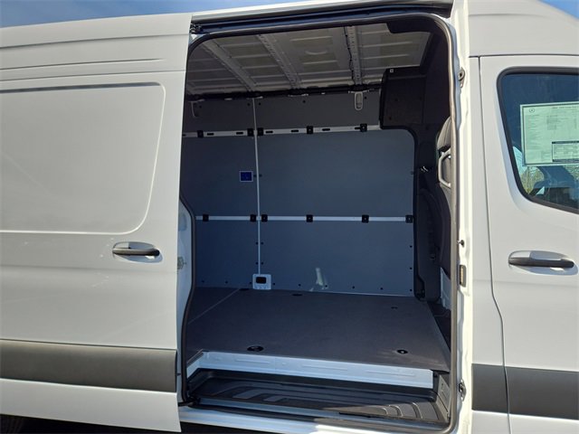 New 2026 Mercedes-Benz Sprinter 2500 image 30