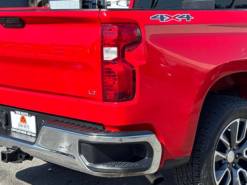 Used 2020 Chevrolet Silverado 1500 LT w/ Texas Edition image 6