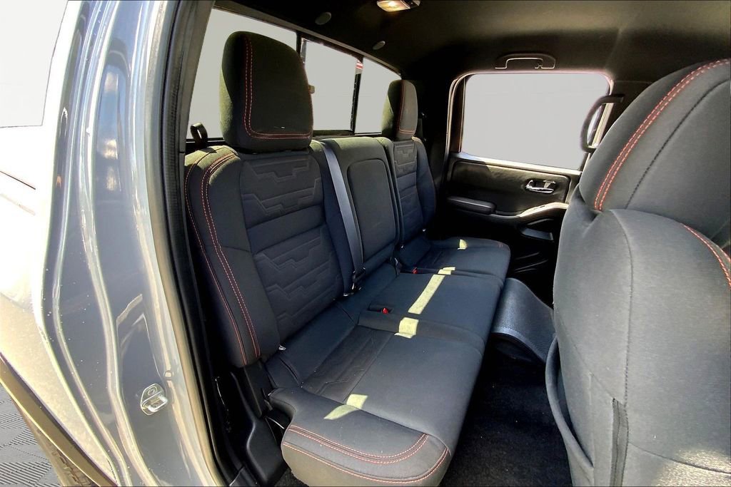 Used 2023 Nissan Frontier PRO-4X w/ Pro Convenience Package image 17