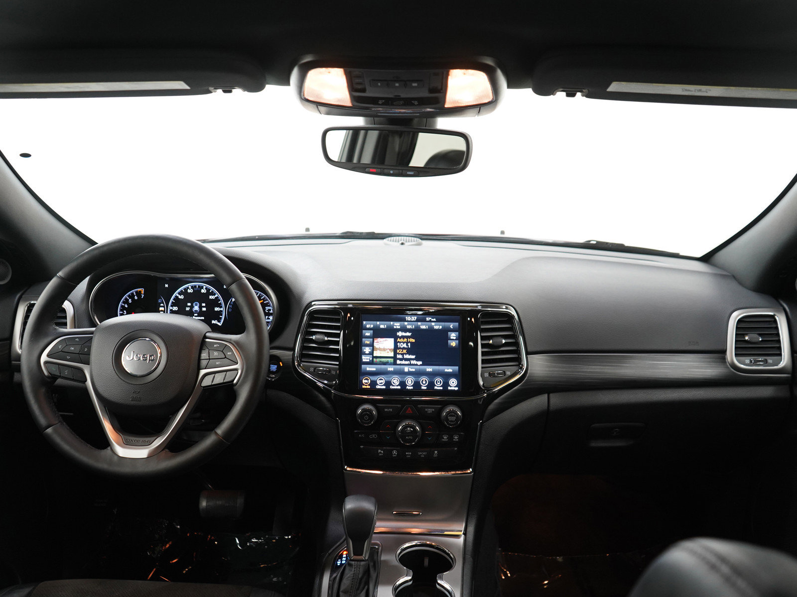 Used 2019 Jeep Grand Cherokee Altitude RWD image 13
