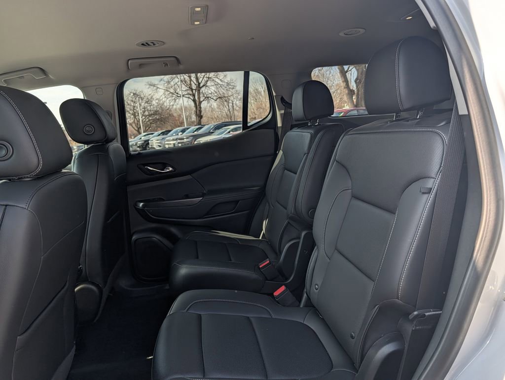 Used 2023 GMC Acadia SLT w/ Technology Package image 21