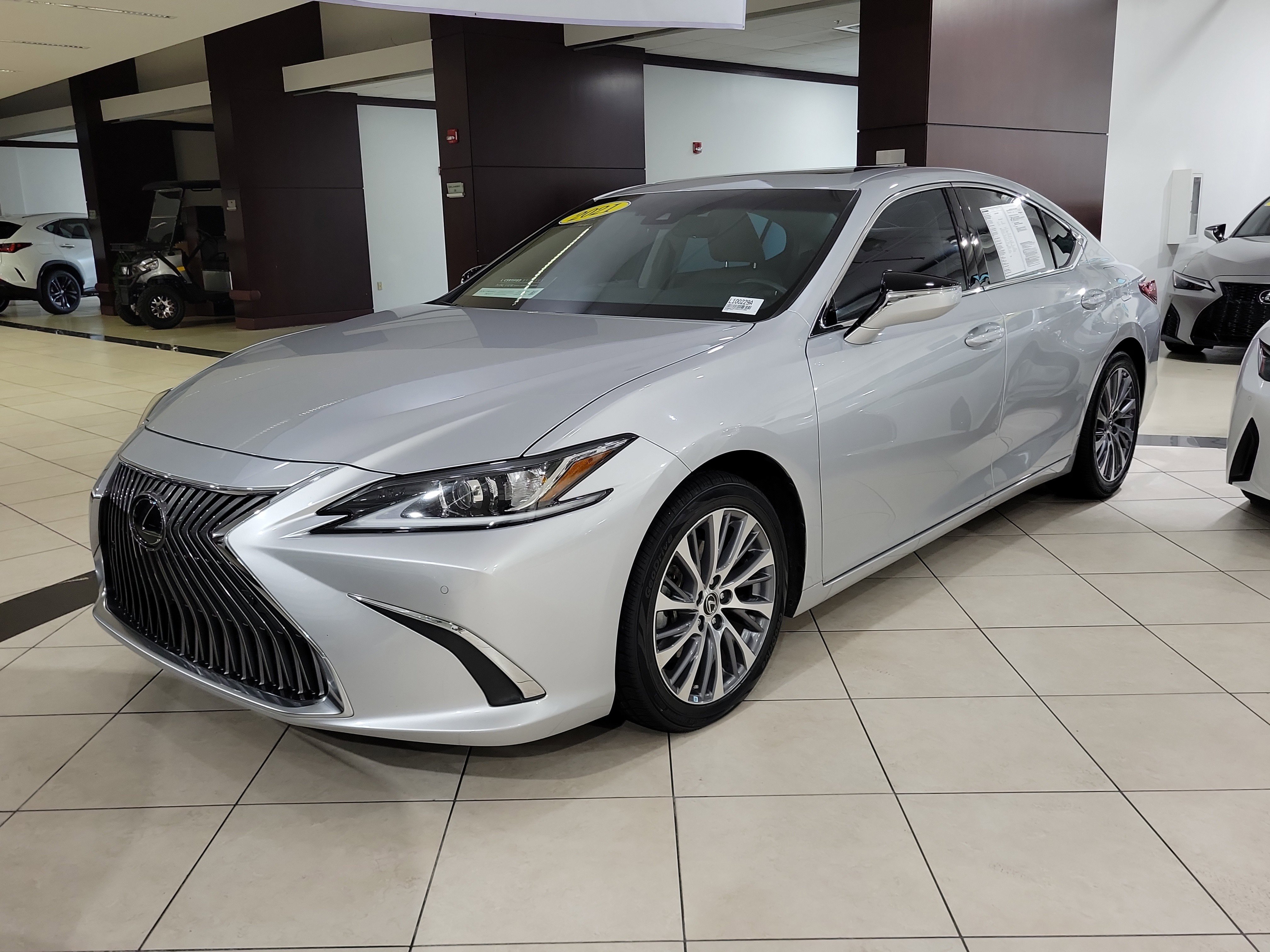 Used 2021 Lexus ES 350 w/ Premium Package image 3