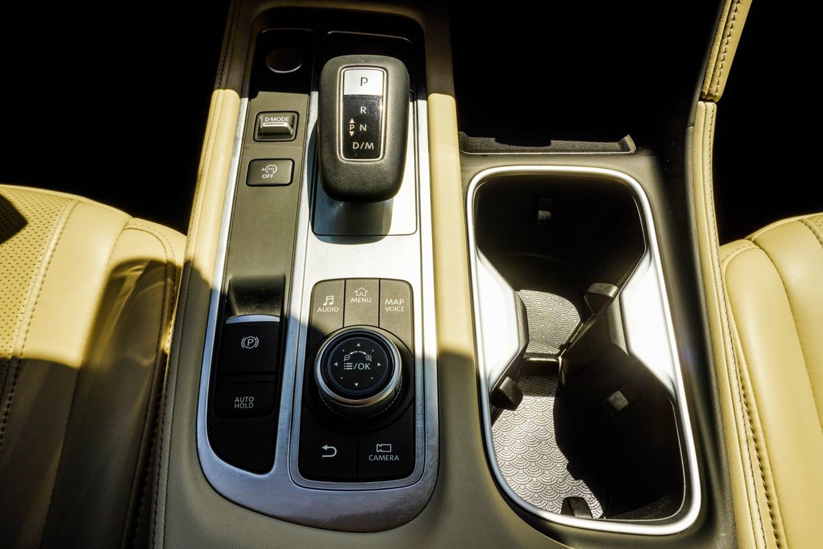 Used 2023 INFINITI QX60 Luxe w/ Performance Audio Package image 19