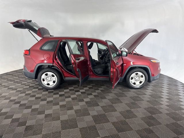 Used 2014 Jeep Cherokee Sport w/ Cold Weather Group FWD image 15