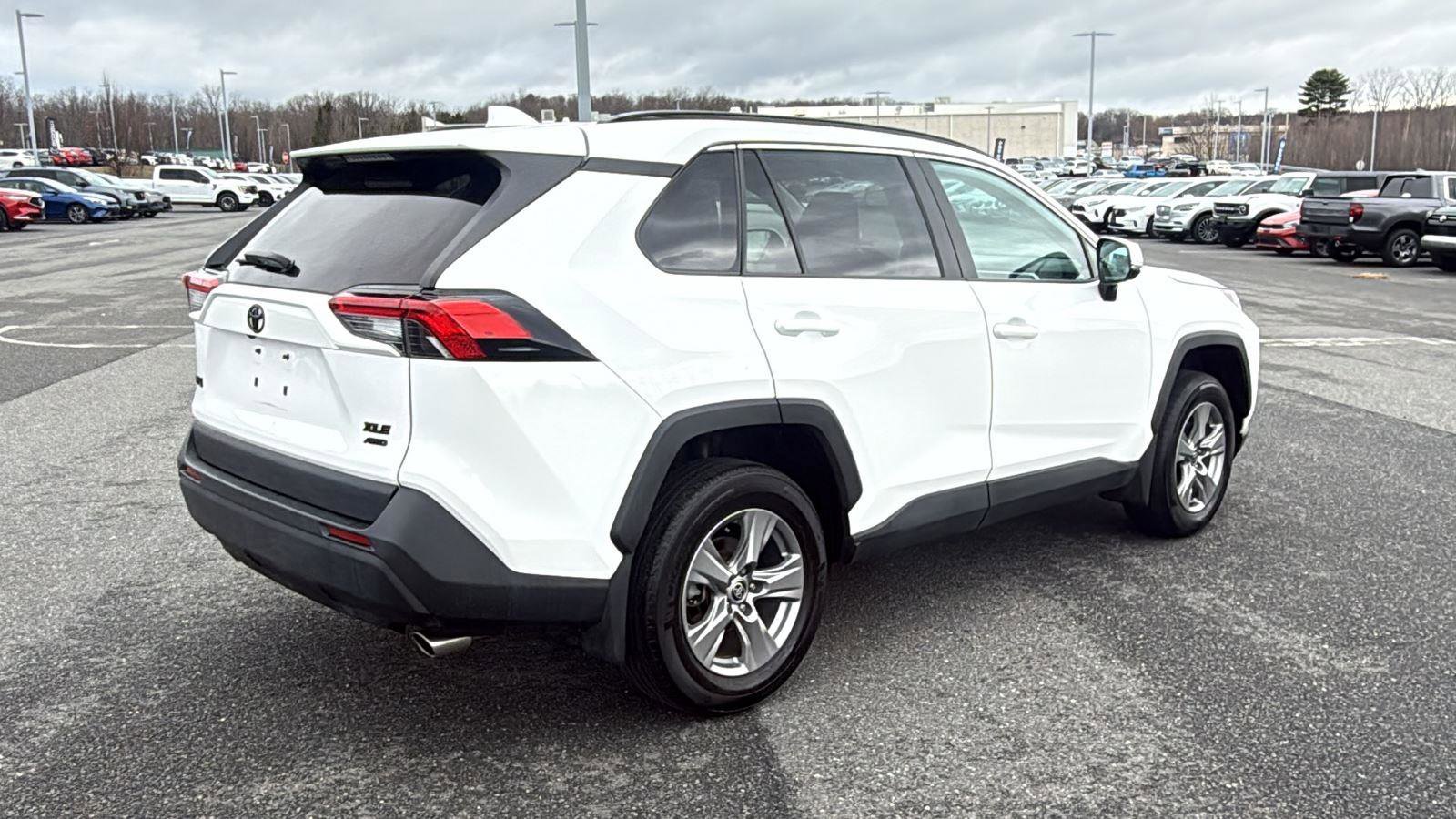 Used 2024 Toyota RAV4 XLE w/ Weather Package image 6