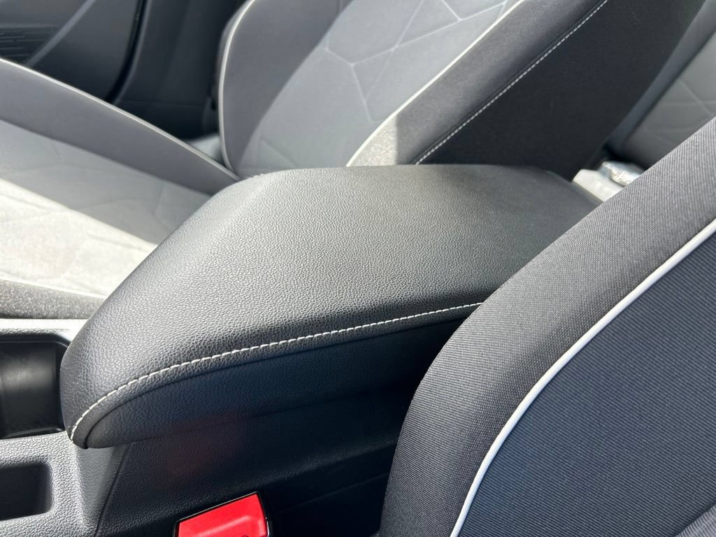 Certified 2026 Volkswagen Jetta Sport FWD image 36