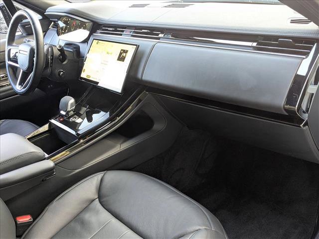 Used 2025 Land Rover Range Rover Sport image 22