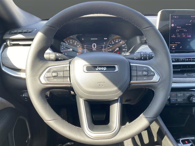 New 2025 Jeep Compass Latitude w/ Sun & Sound Group image 15