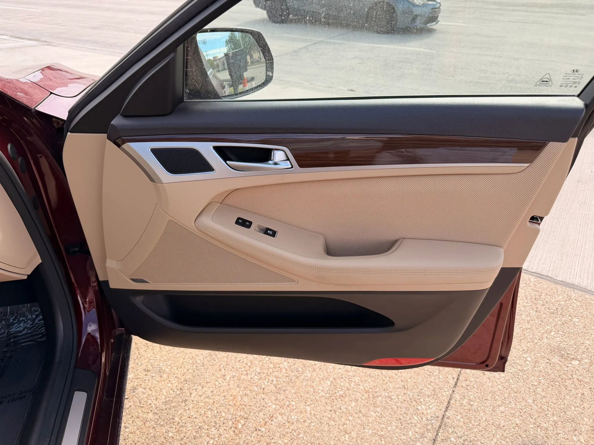 Used 2016 Hyundai Genesis 3.8 w/ Option Group 03 image 17