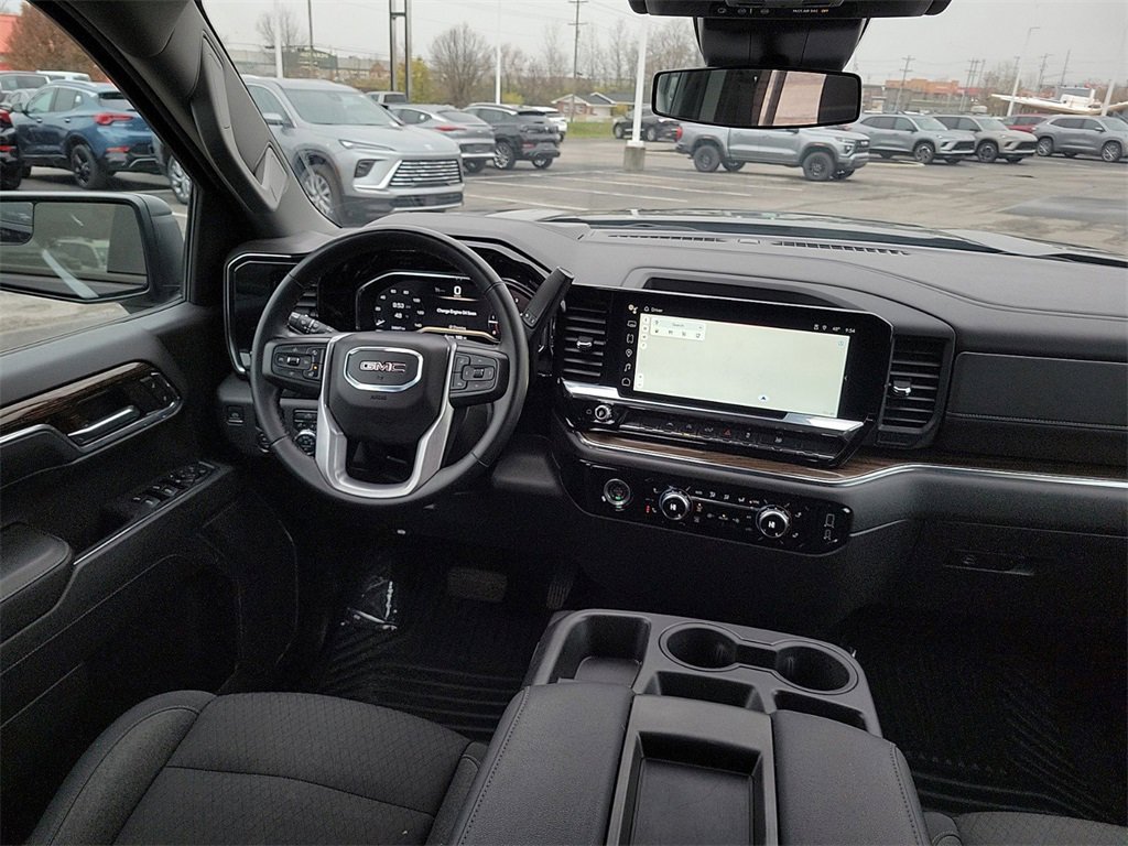 Used 2024 GMC Sierra 1500 Elevation image 9