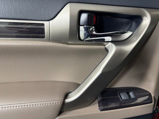 Used 2021 Lexus GX 460 Premium w/ Premium Package image 27