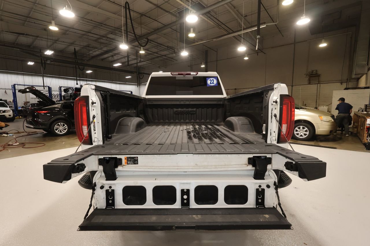 Used 2022 GMC Sierra 2500 SLT w/ SLT Convenience Package image 25