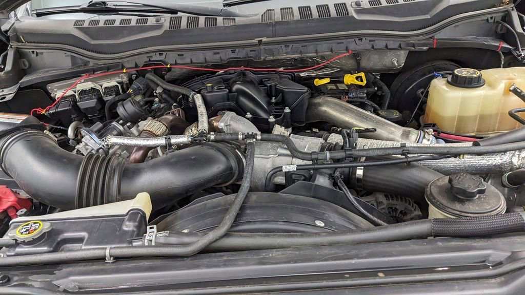 Used 2017 Ford F350 Lariat w/ Chrome Package image 45