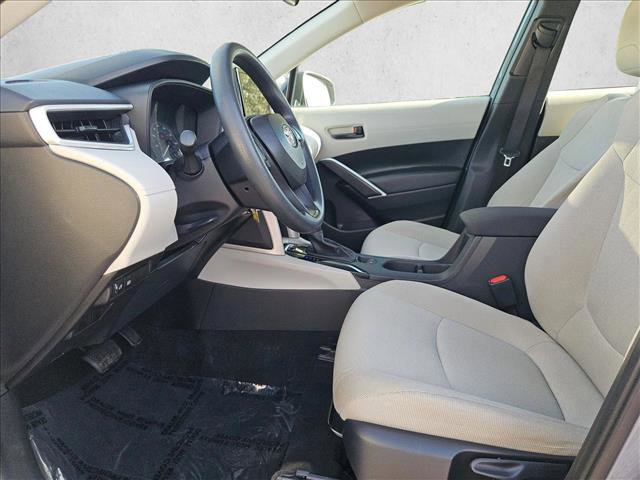 Used 2025 Toyota Corolla Cross L image 15